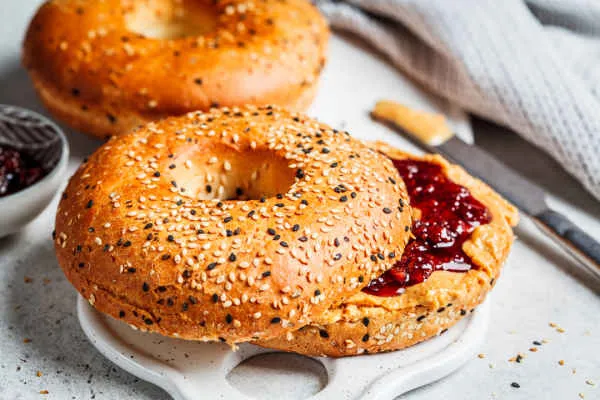 Bagel with Peanut Butter & Jelly