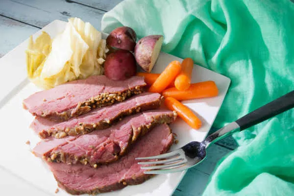 1 lb Corned Beef